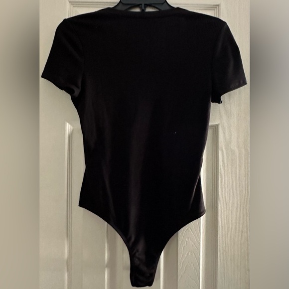 Three button Bodysuit - Picture 5 of 6